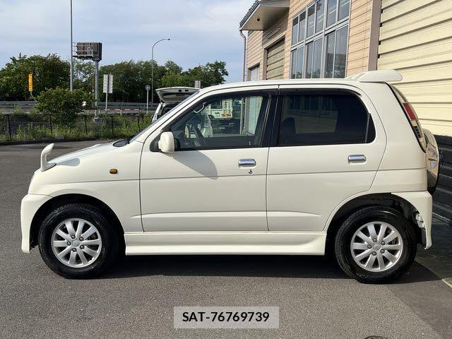 Daihatsu TERIOS KID 2011-10 7226129-23