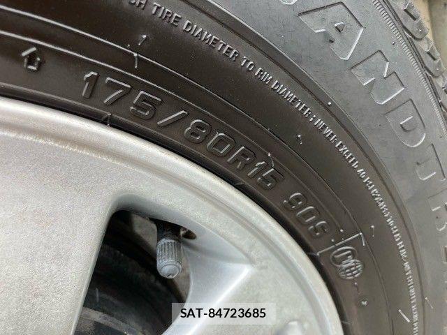 Daihatsu TERIOS KID 2009-04 7330655-26
