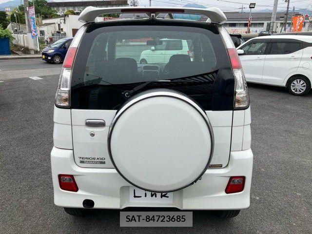 Daihatsu TERIOS KID 2009-04 7330655-6