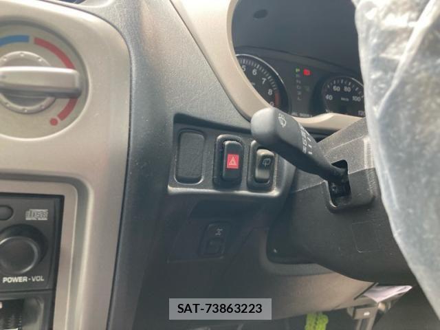 Daihatsu TERIOS KID 2007-08 8102298-23
