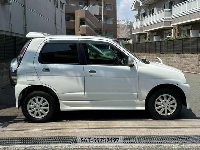 Daihatsu TERIOS KID 2009-11 8210680-4