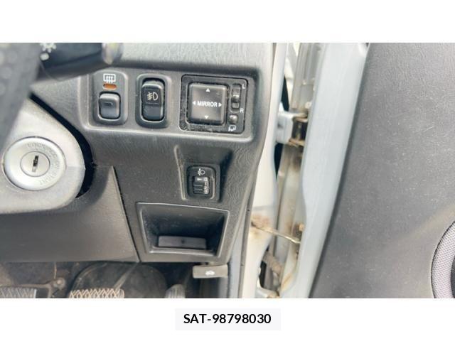 Daihatsu TERIOS KID 2008-03 8232144-10