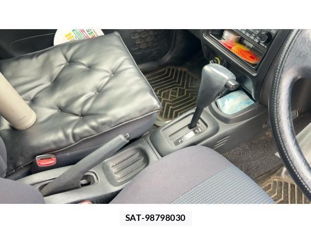 Daihatsu TERIOS KID 2008-03 8232144-13