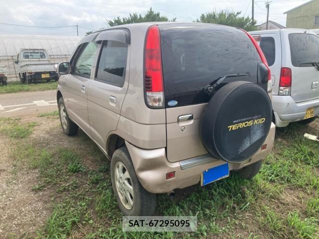 Daihatsu TERIOS KID 2005-09 8317640-3