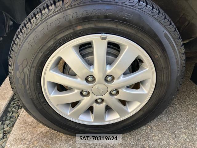 Daihatsu TERIOS KID 2007-08 8415470-3
