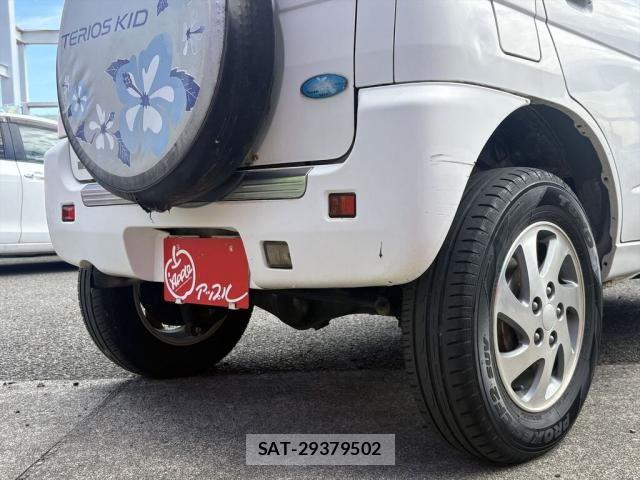 Daihatsu TERIOS KID 2006-02 8415471-11