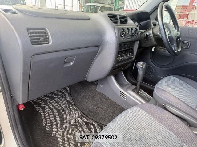 Daihatsu TERIOS KID 2006-02 8415471-29