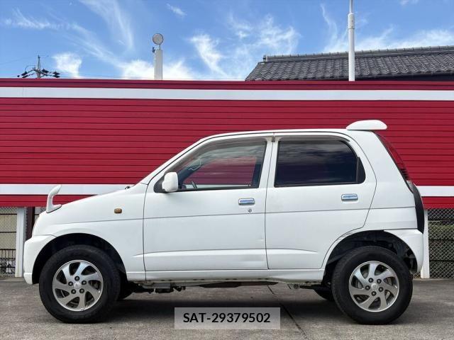 Daihatsu TERIOS KID 2006-02 8415471-4