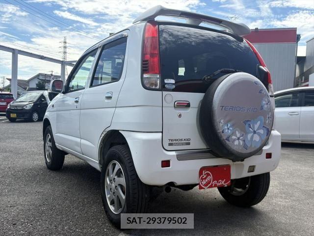 Daihatsu TERIOS KID 2006-02 8415471-8