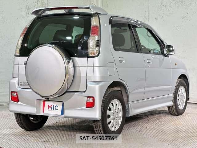 Daihatsu TERIOS KID 2009-07 8629368-5