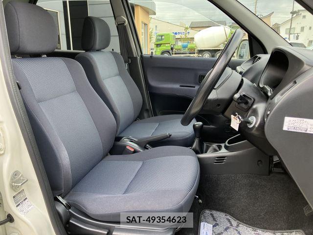 Daihatsu TERIOS KID 2011-12 8872267-10
