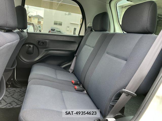 Daihatsu TERIOS KID 2011-12 8872267-16