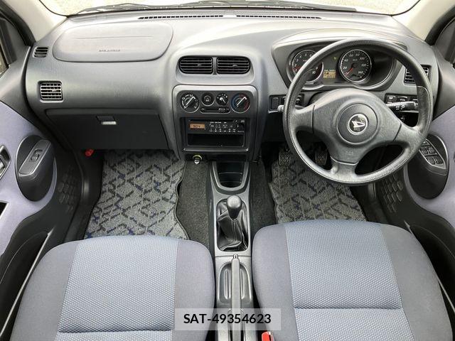 Daihatsu TERIOS KID 2011-12 8872267-1