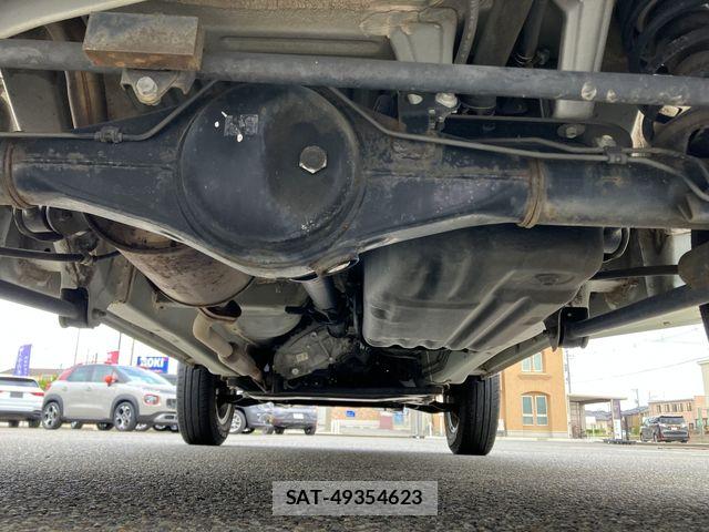 Daihatsu TERIOS KID 2011-12 8872267-26