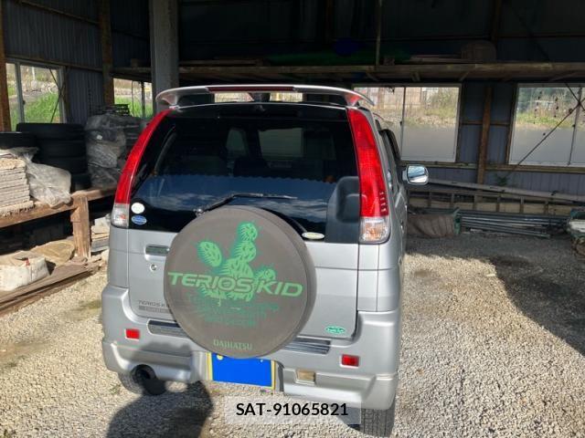 Daihatsu TERIOS KID 2003-03 8884486-4