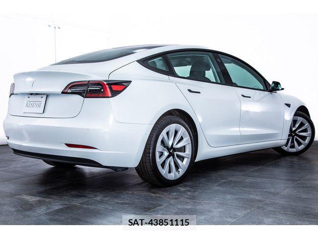 Tesla MODEL 3 2022-11 1415267-12
