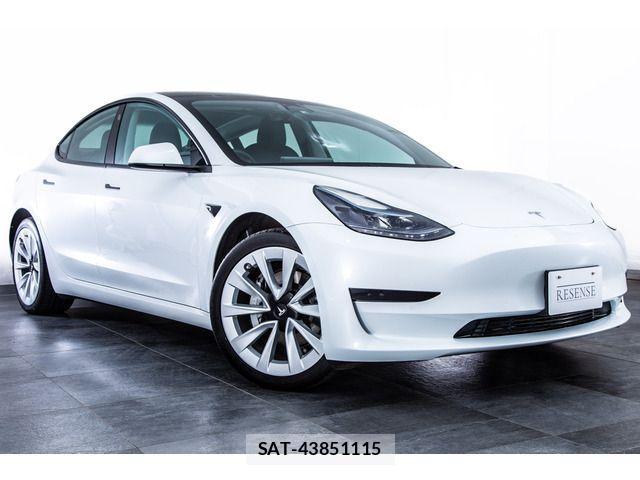 Tesla MODEL 3 2022-11 1415267-14