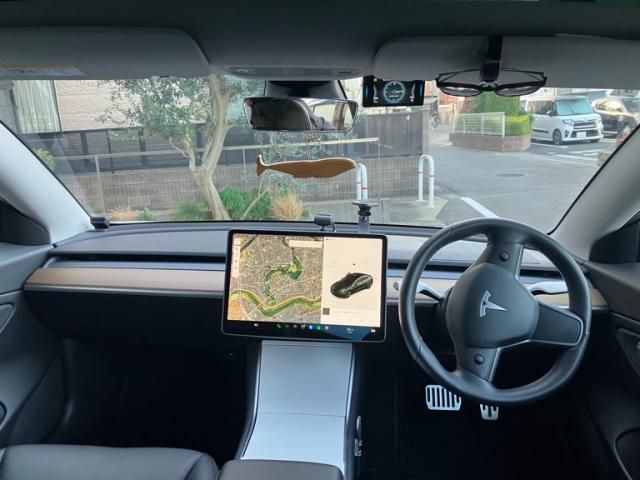 Tesla MODEL 3 2020-09 1550009-11