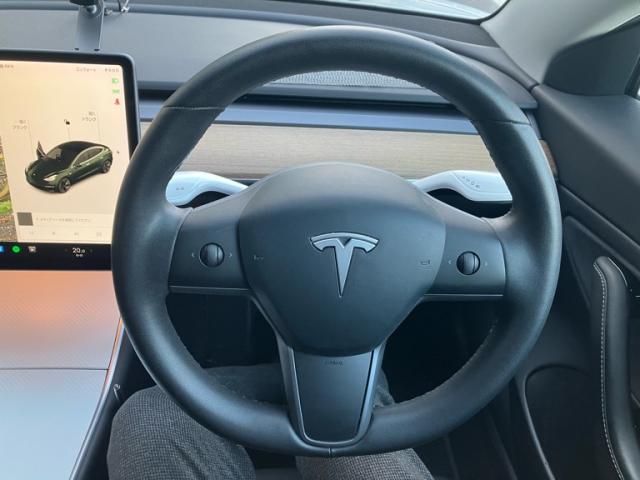 Tesla MODEL 3 2020-09 1550009-17