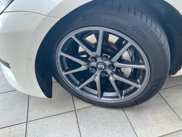 Tesla MODEL 3 2020-09 1550009-7