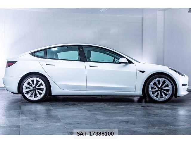Tesla MODEL 3 2021-12 2779397-13