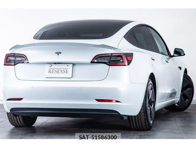 Tesla MODEL 3 2021-07 2779398-11