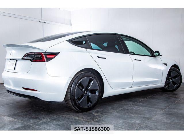 Tesla MODEL 3 2021-07 2779398-12