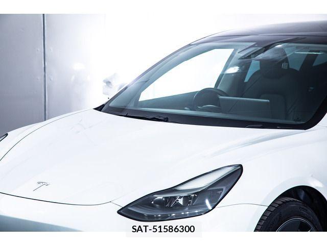Tesla MODEL 3 2021-07 2779398-17