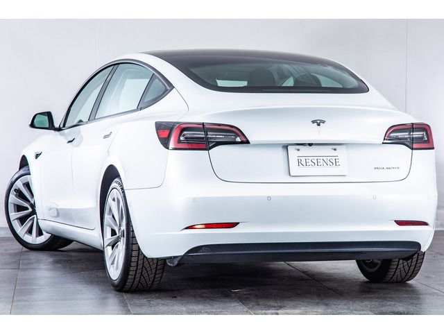 Tesla MODEL 3 2021-06 3686022-9