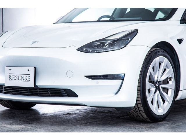 Tesla MODEL 3 2021-06 3686022-18