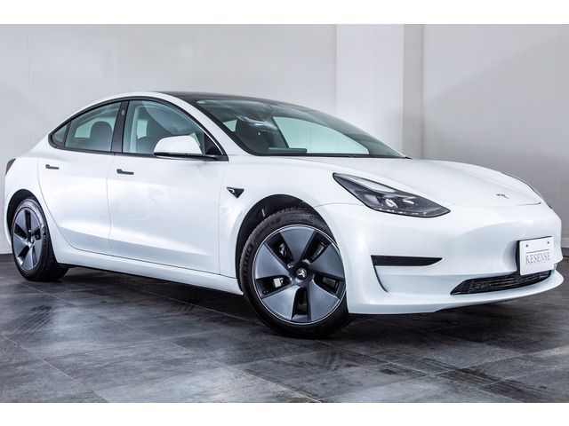 Tesla MODEL 3 2021-12 3686010-14