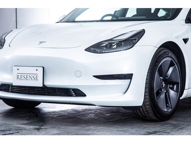Tesla MODEL 3 2021-12 3686010-18