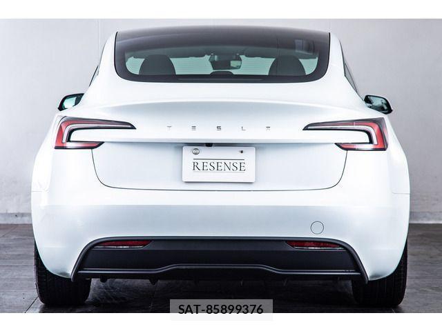 Tesla MODEL 3 2024-01 4111845-10