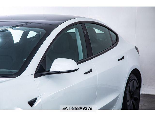 Tesla MODEL 3 2024-01 4111845-17