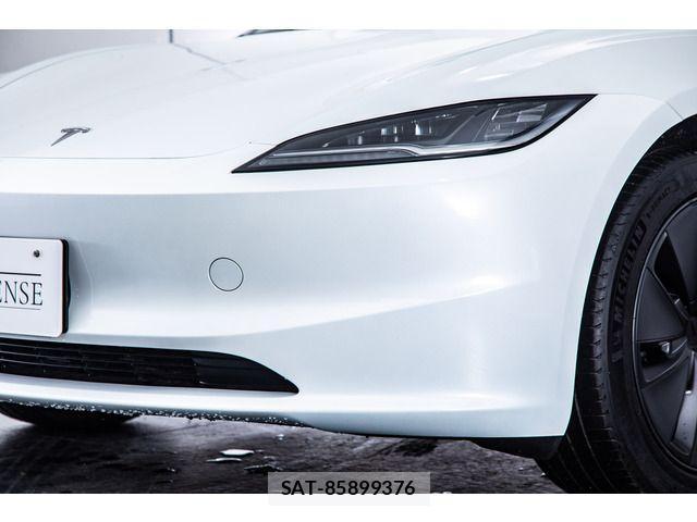 Tesla MODEL 3 2024-01 4111845-18