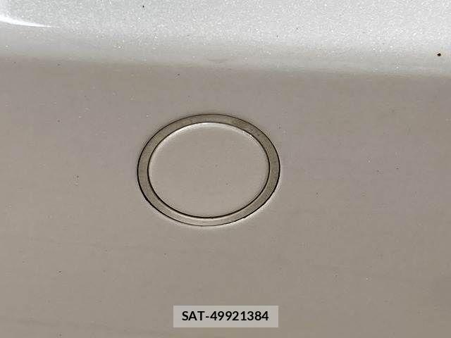 Tesla MODEL 3 2022-11 4424557-10