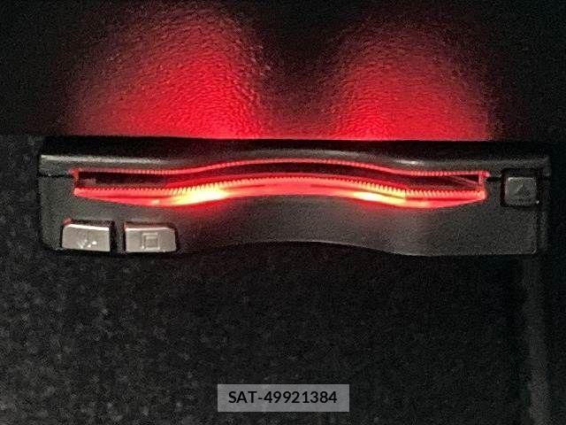 Tesla MODEL 3 2022-11 4424557-5