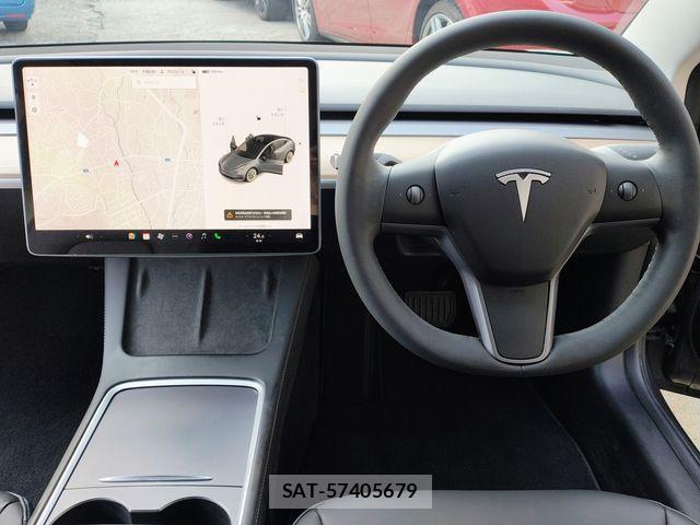 Tesla MODEL 3 2021-12 4758740-12