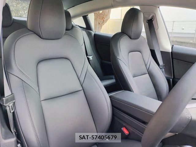 Tesla MODEL 3 2021-12 4758740-13