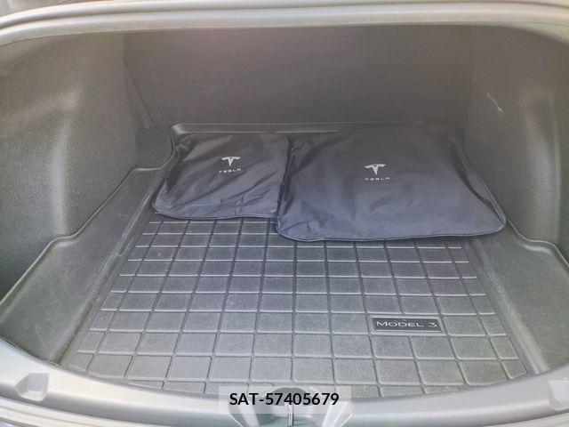 Tesla MODEL 3 2021-12 4758740-17