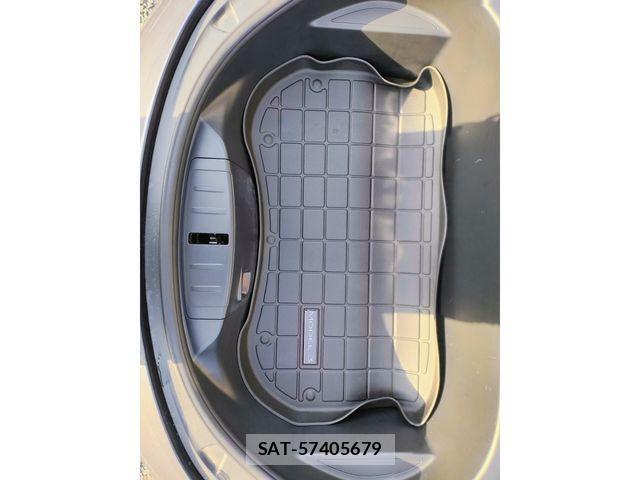 Tesla MODEL 3 2021-12 4758740-18