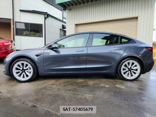 Tesla MODEL 3 2021-12 4758740-3