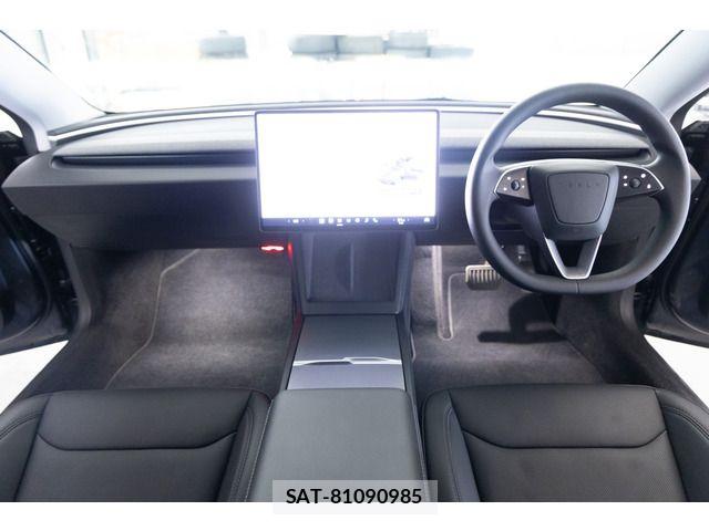 Tesla MODEL 3 2024-12 4990893-1