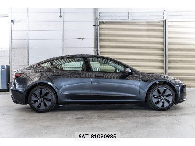 Tesla MODEL 3 2024-12 4990893-5