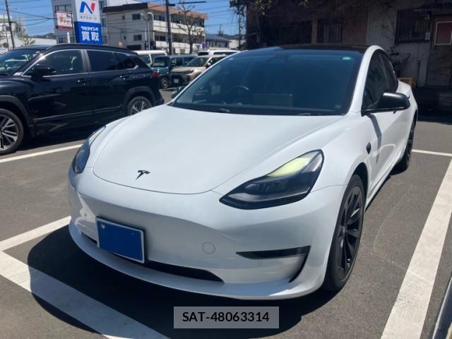 Tesla MODEL 3 2021-08 6135815-1