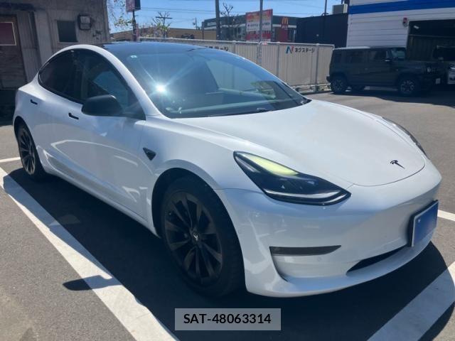 Tesla MODEL 3 2021-08 6135815-2