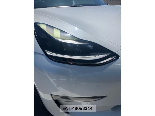 Tesla MODEL 3 2021-08 6135815-7