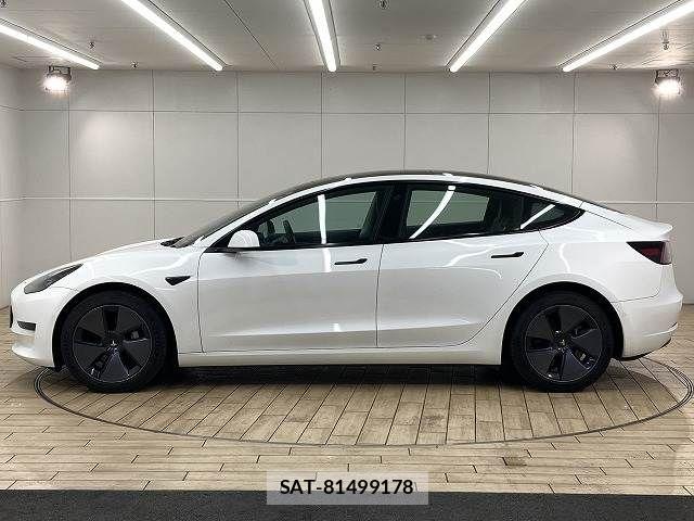 Tesla MODEL 3 2022-02 6547113-15