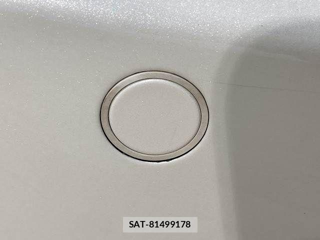 Tesla MODEL 3 2022-02 6547113-6