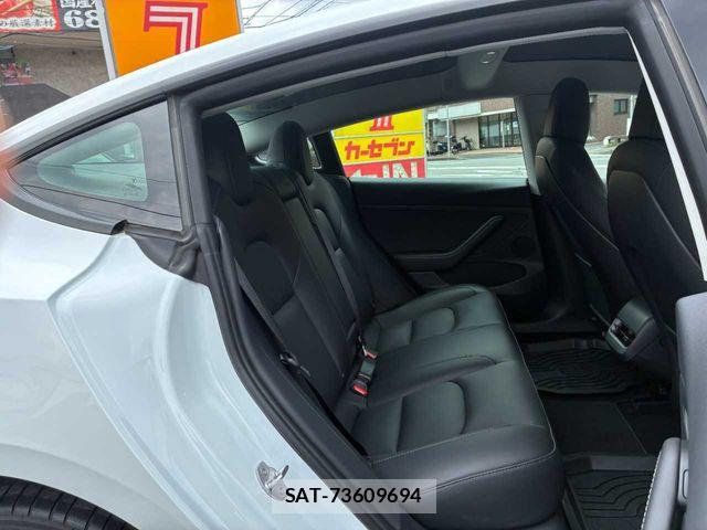 Tesla MODEL 3 2022-06 6615252-19